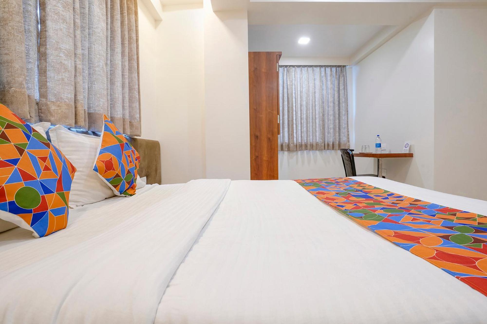 Fabhotel The Mint Mumbai Ngoại thất bức ảnh